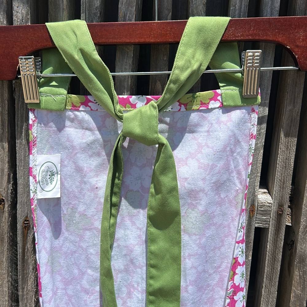 Laura Ashley chef apron hot pink green and white floral print 100% cotton 32” - Picture 6 of 9
